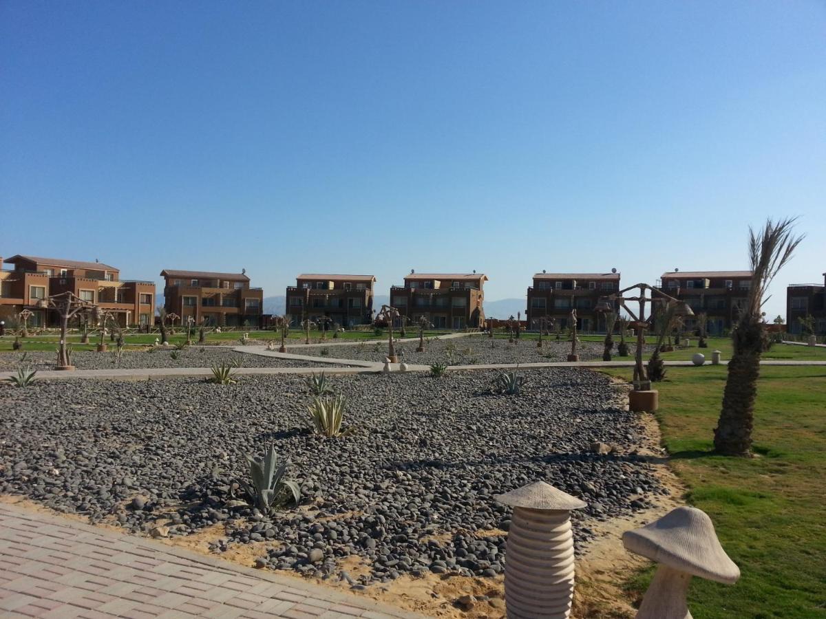 Marina Wadi Degla A Ground Chalet Near To The Beach In Ain Sokhna 艾因苏赫纳 外观 照片